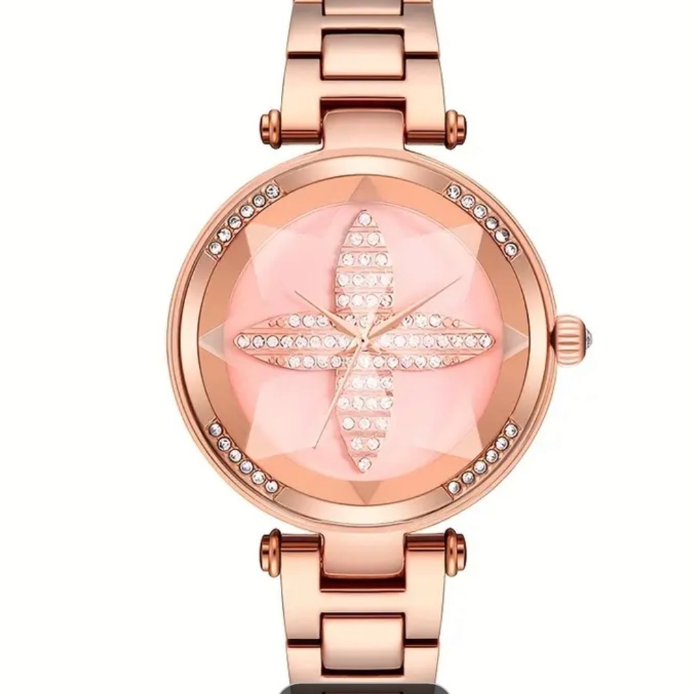 Rose Gold Quartz Watch with Sparkling 3D Four-Leaf Clover & Rhinestone Dial - Picture 9 of 10